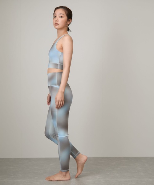 NERGY（ナージー）の「【UV＆水陸両用】グラデーションプリントスポーツレギンス（レギンス/スパッツ・レディース・パープル/サックスブルー・L/M/S）」の5枚目の写真