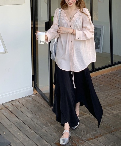 MAISON DE THERESE(メゾン ド テレーズ)の「Vネックシャツ(シャツ/ブラウス・レディース・ブラック/ピンク/カーキ・L/XL/XXL)」の6枚目の写真