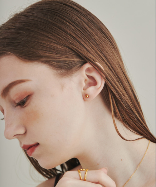 ciite' surgical stainless（シーテサージカルステンレス）の「【 金属アレルギー対応 】 シンプルミニボールピアス サージカルステンレス   (両耳用)（ピアス（両耳用）・レディース・ゴールド/シルバー/ピンクゴールド・6/3/4/5/2）」の13枚目の写真