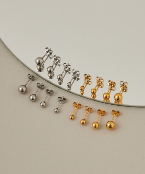 ciite' surgical stainless（シーテサージカルステンレス）の「【 金属アレルギー対応 】 シンプルミニボールピアス サージカルステンレス   (両耳用)（ピアス（両耳用）・レディース・ゴールド/シルバー/ピンクゴールド・6/3/4/5/2）」の7枚目の写真