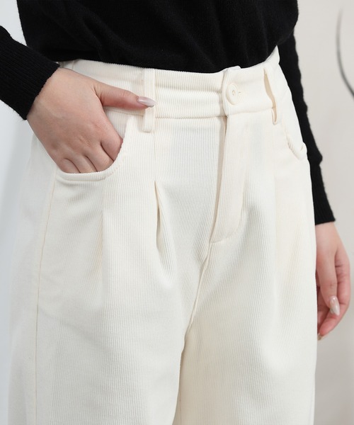 aimoha（アイモハ）の「【Aimoha】タック入りストレートパンツ（その他パンツ・レディース・ベージュ/ブラック・LARGE/X-LARGE/MEDIUM）」の6枚目の写真