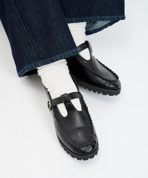 B.C STOCK（ベーセーストック）の「Tストラップモカシン（その他シューズ・レディース・ブラウン/ブラック・MEDIUM/SMALL/LARGE）」の2枚目の写真