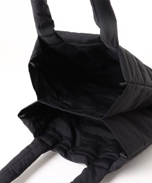 ALAND(エーランド)の「【UNISEX】ALAND/キルティングミニトート(トートバッグ・レディース・ブルー/ライトベージュ/ブラック・FREE)」の15枚目の写真