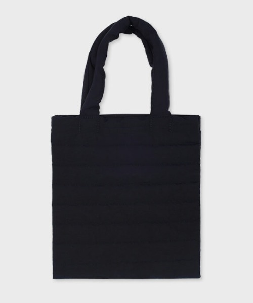 ALAND(エーランド)の「【UNISEX】ALAND/キルティングミニトート(トートバッグ・レディース・ブルー/ライトベージュ/ブラック・FREE)」の4枚目の写真