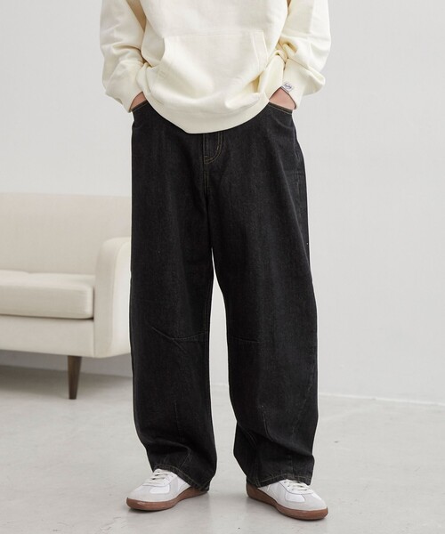 coen（コーエン）の「【C.DENIMS】リラックスカーブデニムパンツ（デニムパンツ・メンズ・ブラック/ネイビー・M/L）」の2枚目の写真