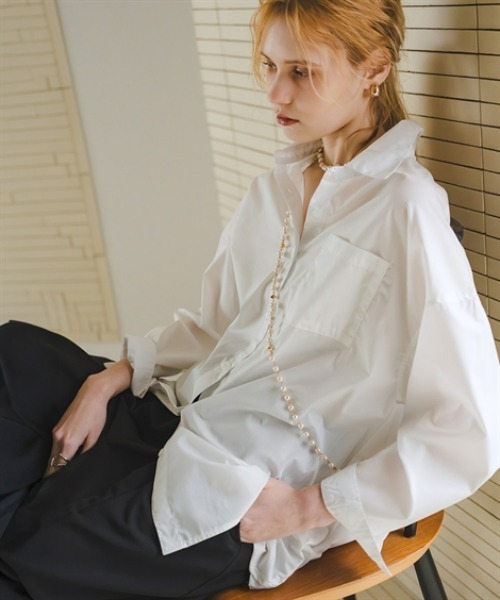 Maison INNESS(メゾンアイネス)の「オーバーサイズブロードレギュラーシャツ(UVカット・イージーケア)(シャツ/ブラウス・レディース・ピンク系その他/グリーン系その他/オフホワイト/ブルー/パープル系その他/ベージュ系その他/ブルー系その他・LL/L/M/10L/8L/6L/5L/4L/3L/S)」の21枚目の写真