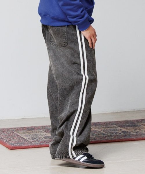 GLAZOS（グラソス）の「【大人向けサイズあり】デニム・ラインパンツ（デニムパンツ・キッズ・ライトブルー/ブラック/ブルー・L/M/S/LL）」の2枚目の写真