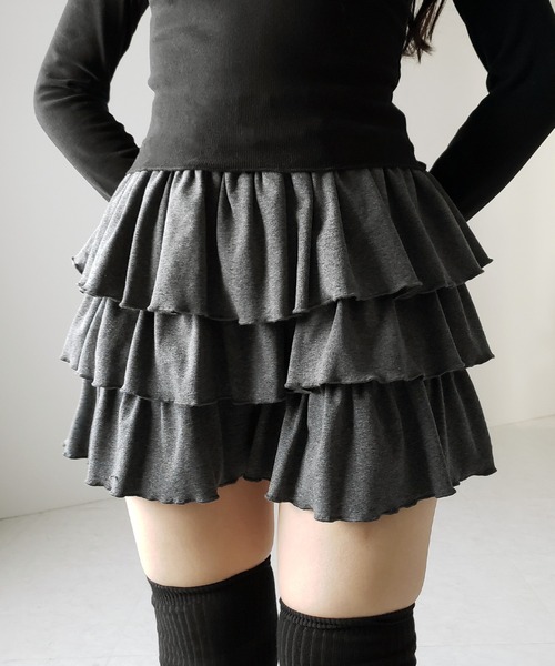 me+em select（ミームセレクト）の「【 新色ピンク追加！４color 】３段フリルカットソーミニスカパン ／ 3 frill cutsew mini skirt pants（スカート・レディース・チャコール/ブラック/グレー/ピンク・FREE）」の3枚目の写真