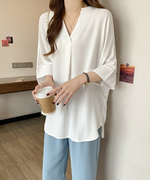 SEU(エスイーユー)の「レディース 体型カバー プルオーバー ドルマンブラウス スリーブ 薄手 スキッパー 洗える/UVケア ビッグシルエット 韓国風 オフィスカジュアル きれいめカジュアル(シャツ/ブラウス・レディース・ベージュ/ネイビー/ホワイト/ブラック・フリー)」の5枚目の写真