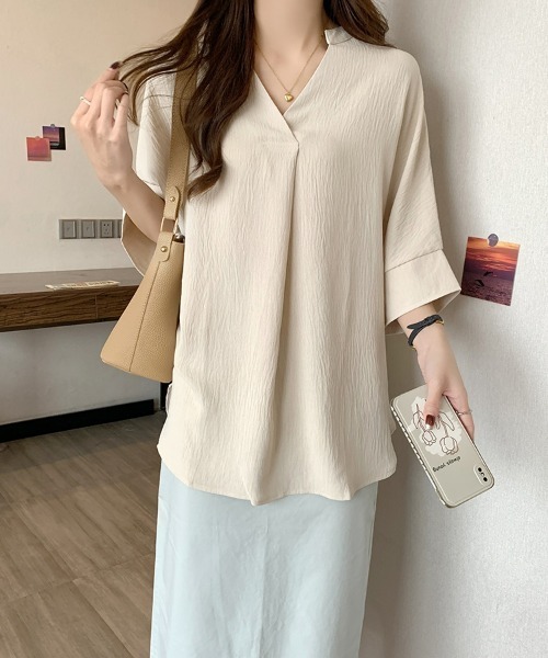 SEU(エスイーユー)の「レディース 体型カバー プルオーバー ドルマンブラウス スリーブ 薄手 スキッパー 洗える/UVケア ビッグシルエット 韓国風 オフィスカジュアル きれいめカジュアル(シャツ/ブラウス・レディース・ベージュ/ネイビー/ホワイト/ブラック・フリー)」の20枚目の写真