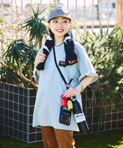 NANGA（ナンガ）の「NANGA × FREAK'S STORE/ナンガ × フリークスストア 別注 FLOATING PHONE PROTECT CASE フローティング フォーンプロテクト ケース（スマホケース/カバー・メンズ・ブラック・ONE SIZE）」の4枚目の写真