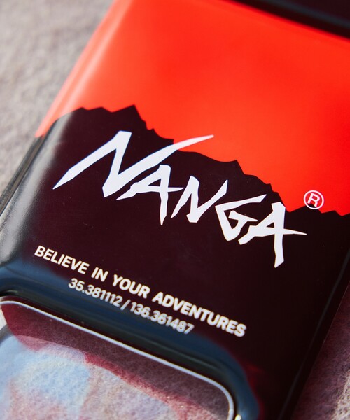 NANGA（ナンガ）の「NANGA × FREAK'S STORE/ナンガ × フリークスストア 別注 FLOATING PHONE PROTECT CASE フローティング フォーンプロテクト ケース（スマホケース/カバー・メンズ・ブラック・ONE SIZE）」の17枚目の写真