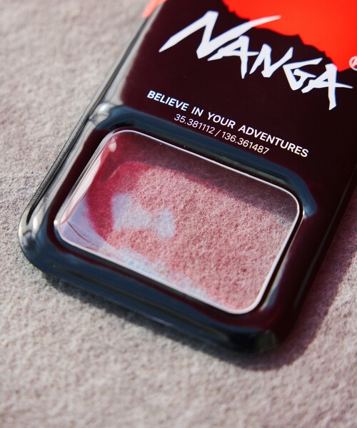 NANGA（ナンガ）の「NANGA × FREAK'S STORE/ナンガ × フリークスストア 別注 FLOATING PHONE PROTECT CASE フローティング フォーンプロテクト ケース（スマホケース/カバー・メンズ・ブラック・ONE SIZE）」の18枚目の写真