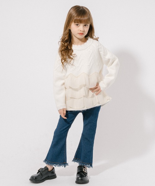 URBAN CHERRY(アーバンチェリー)の「フリンジフレアデニムパンツ(デニムパンツ・キッズ・ブルー・120cm/130cm/150cm/110cm/140cm)」の5枚目の写真