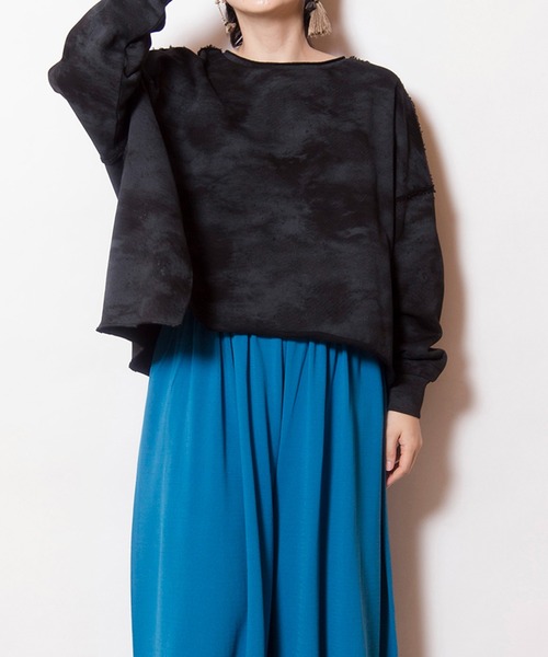 OSMOSIS(オズモーシス)の「裏毛ワイドプルオーバー(スウェット・レディース・ホワイト/オレンジ/ブラック・ONE SIZE)」の1枚目の写真