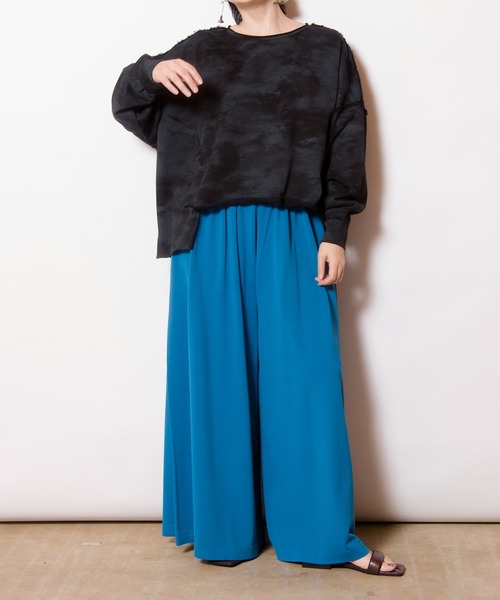 OSMOSIS(オズモーシス)の「裏毛ワイドプルオーバー(スウェット・レディース・ホワイト/オレンジ/ブラック・ONE SIZE)」の12枚目の写真