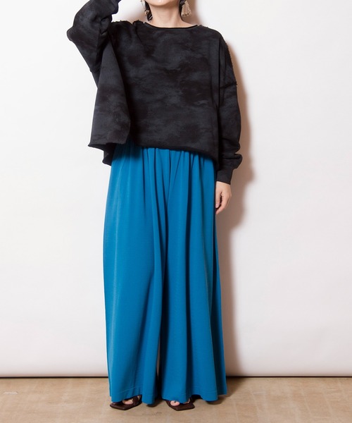 OSMOSIS(オズモーシス)の「裏毛ワイドプルオーバー(スウェット・レディース・ホワイト/オレンジ/ブラック・ONE SIZE)」の14枚目の写真