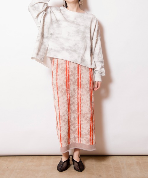 OSMOSIS(オズモーシス)の「裏毛ワイドプルオーバー(スウェット・レディース・ホワイト/オレンジ/ブラック・ONE SIZE)」の18枚目の写真