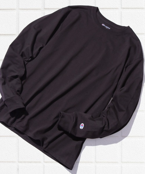 Champion(チャンピオン)の「Champion / 5.2oz OVER SIZE LONGSLEEVE T-SHIRTS / CC8C 秋服 冬服(Tシャツ/カットソー・メンズ・ブラック/グレー/ネイビー/ホワイト・XL/L/M/S)」の2枚目の写真