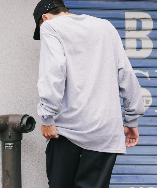 Champion(チャンピオン)の「Champion / 5.2oz OVER SIZE LONGSLEEVE T-SHIRTS / CC8C 秋服 冬服(Tシャツ/カットソー・メンズ・ブラック/グレー/ネイビー/ホワイト・XL/L/M/S)」の12枚目の写真