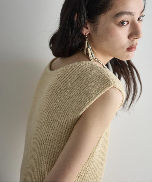 THE YOn（ザヨン）の「2WAYフロントスリットフレンチスリーブブークレニットトップス（ニット/セーター・レディース・テラコッタ/ベージュ/アイボリー・FREE）」の18枚目の写真