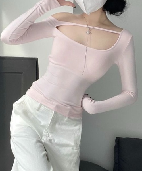 Achic（アシック）の「ショルダーカットアウトトップス（Tシャツ/カットソー・レディース・ブラック/ブラウン/ピンク・M）」の22枚目の写真
