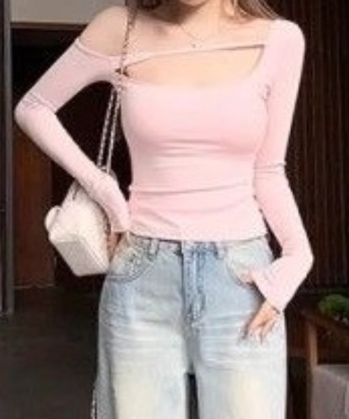 Achic（アシック）の「ショルダーカットアウトトップス（Tシャツ/カットソー・レディース・ブラック/ブラウン/ピンク・M）」の13枚目の写真