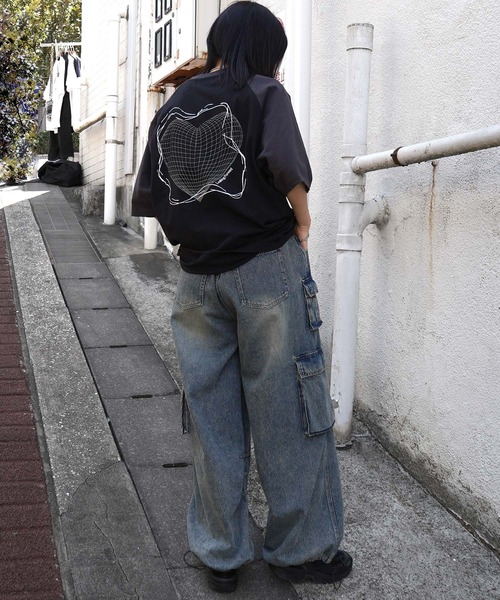 Confirm(コンファーム)の「韓国ストリート ハート / メタル文字 グランジロゴ Y2K ビッグシルエット半袖Tシャツ メンズ レディース(Tシャツ/カットソー・メンズ・ブラック系その他/ブラック/ホワイト/ホワイト系その他2/ブラック系その他2/ホワイト系その他・M/L)」の17枚目の写真