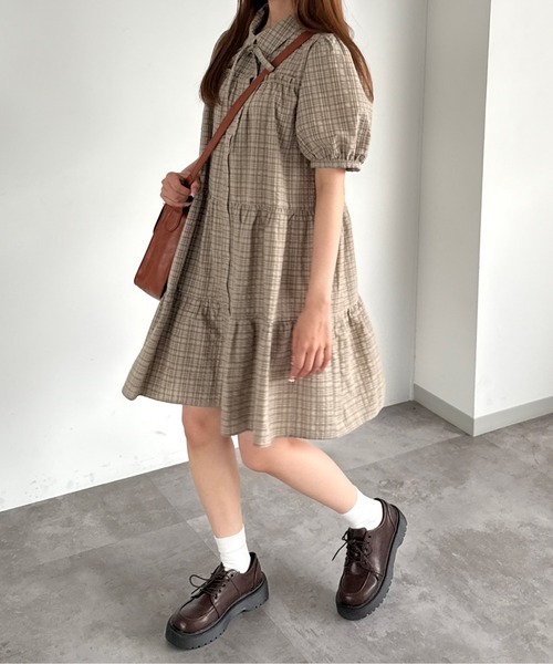 ★boohoo★ 襟付き!! ティアード スモック シャツ ワンピース AMBIDEX Store △recycle OX 数字刺繍 シャツワンピース(F コン