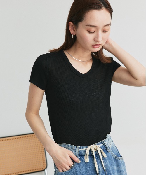 ad thie(アドティエ)の「ハーフスリーブ シアーリブニット(ニット/セーター・レディース・ライトブルー/ライトピンク/ナチュラル/ライトグリーン/ブラック・FREE)」の2枚目の写真