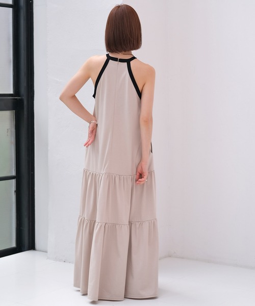 AKTE（アクテ）の「ホルターネックカットソーワンピース（ワンピース・レディース・ホワイト×ブラウン/ブラック/グレイッシュベージュ・FREE/TALL）」の15枚目の写真