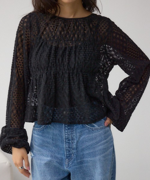 AZUL by moussy(アズールバイマウジー)の「前後2WAY シアージャガードフリルブラウス(シャツ/ブラウス・レディース・アイボリー/ブラック・FREE)」の1枚目の写真