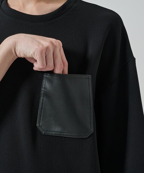 STUDIOUS(ステュディオス)の「【STUDIOUS】DRY DOBBY LEATHER POCKET TEE(Tシャツ/カットソー・メンズ・ブラック/グレイッシュベージュ・1/2)」の11枚目の写真