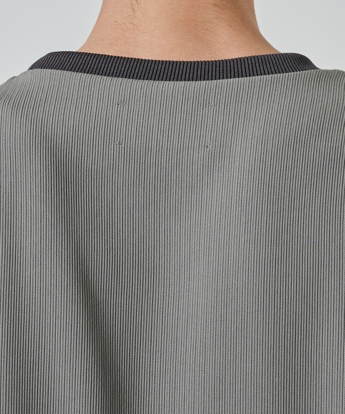 STUDIOUS(ステュディオス)の「【STUDIOUS】DRY DOBBY LEATHER POCKET TEE(Tシャツ/カットソー・メンズ・ブラック/グレイッシュベージュ・1/2)」の22枚目の写真