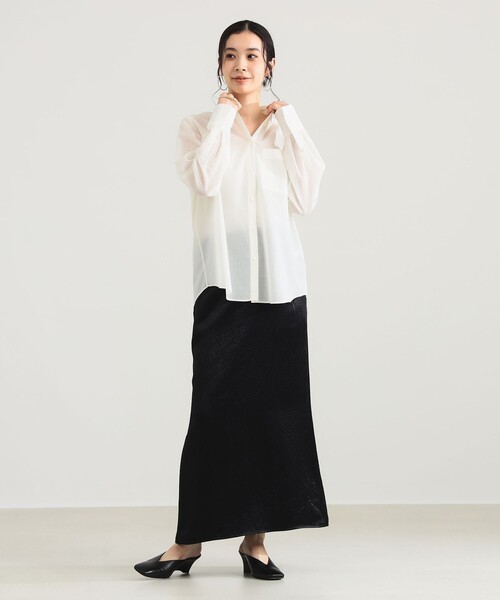 Demi-Luxe BEAMS（デミルクス ビームス）の「ポリエステル ウール トロピカル シアー シャツ［手洗い可］（シャツ/ブラウス・レディース・チャコールグレー/オフホワイト/ブラウン・ONE SIZE）」の19枚目の写真