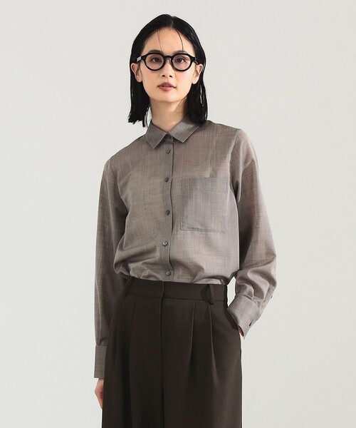 Demi-Luxe BEAMS（デミルクス ビームス）の「ポリエステル ウール トロピカル シアー シャツ［手洗い可］（シャツ/ブラウス・レディース・チャコールグレー/オフホワイト/ブラウン・ONE SIZE）」の4枚目の写真
