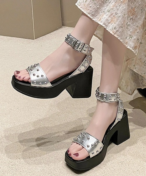 Miniministore（ミニミニストア）の「スタッズ 厚底サンダル チャンキーヒール（サンダル・レディース・ブラック/シルバー・24.5cm/24.0cm/23.5cm/23.0cm/22.5cm）」の9枚目の写真
