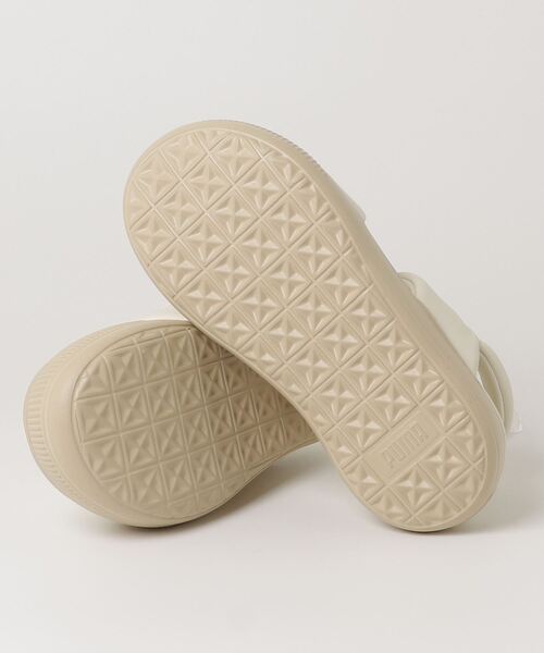 PUMA(プーマ)の「PUMA WNS MAYU PUFFY SANDALS プーマ ウィメンズ マユパフィー サンダル(サンダル・レディース・ホワイト/ブラック・23cm/24cm/25cm)」の3枚目の写真