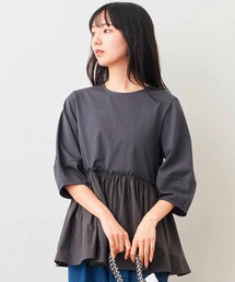 Live in comfort | リブ イン コンフォート 汗じみ軽減加工の異素材遣いペプラムトップス(その他トップス)