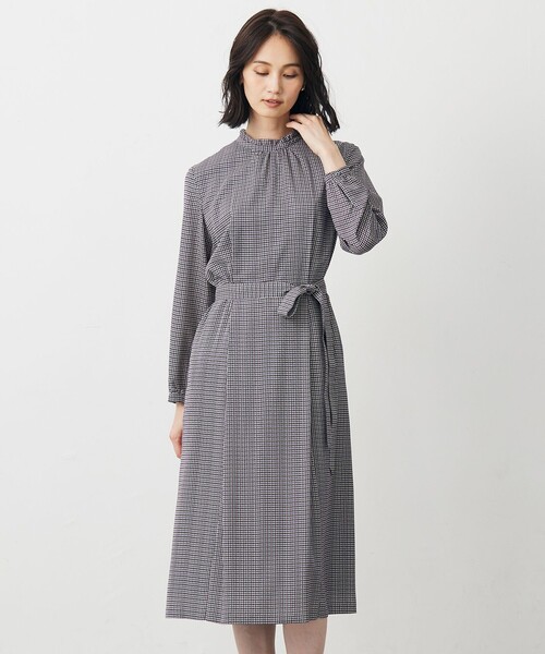 J.PRESS(ジェイプレス)の「デシンハウンドトゥースプリント ワンピース(ワンピース・レディース・ブラウン系3/ネイビー系3・T15/T13)」の2枚目の写真