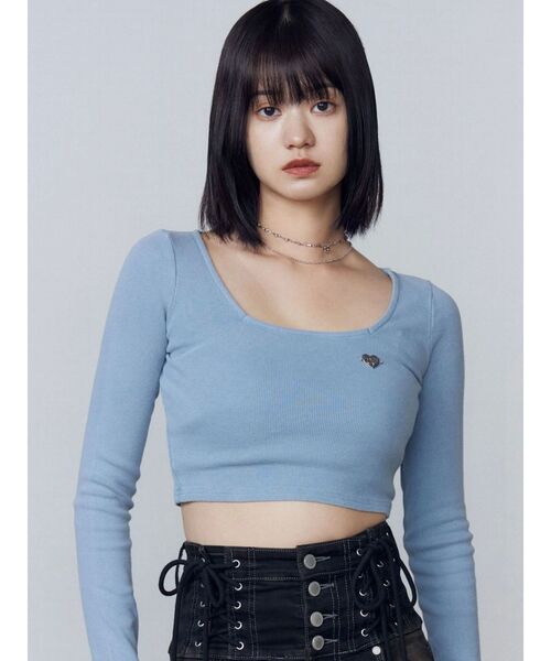 EMODA ライトブルー クロップドシャツ セール】クロスクロップフィットトップ（Tシャツ/カットソー