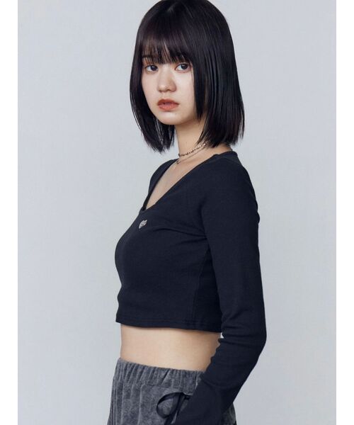 EMODA（エモダ）の「クロスクロップフィットトップ（Tシャツ/カットソー・レディース・ブルー/グレー/ブラック/ホワイト/その他・FREE）」の21枚目の写真