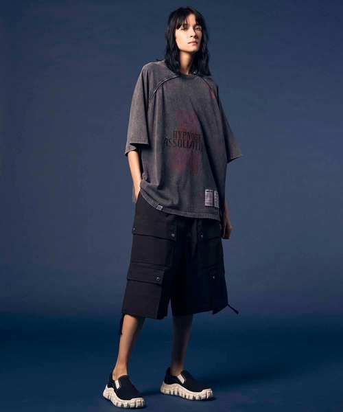 MAISON SPECIAL（メゾンスペシャル）の「《UNISEX》Impregnation Wool Mix Stretch Prime-Wide Cargo Shorts/含浸加工ウールミックスストレッチプライムワイドカーゴショーツ【MAISON SPECIAL/メゾンスペシャル】（カーゴパンツ・メンズ・ブルー/チャコールグレー/グレイッシュベージュ/ブラック・2/0/1）」の12枚目の写真