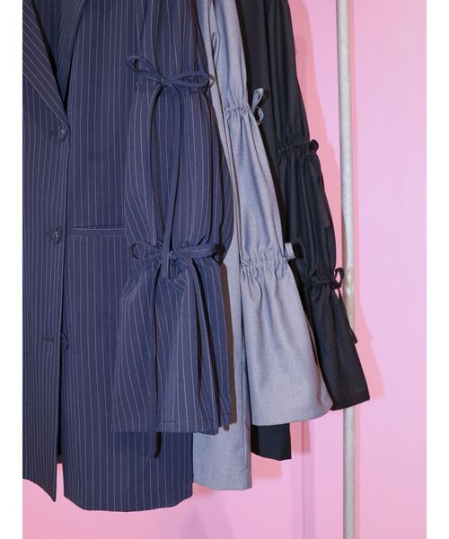 jouetie(ジュエティ)の「リボンスリーブジャケットミニワンピース【セットアップ対応】冬服(テーラードジャケット・レディース・ネイビー/グレー/ブラック・MEDIUM)」の13枚目の写真