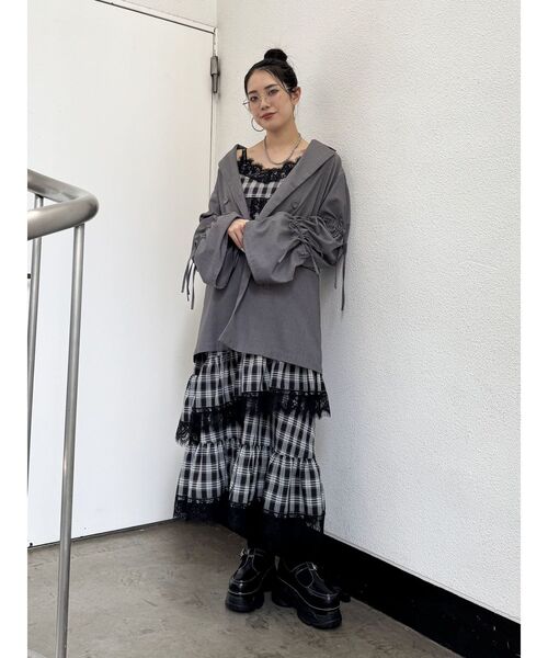 jouetie(ジュエティ)の「リボンスリーブジャケットミニワンピース【セットアップ対応】冬服(テーラードジャケット・レディース・ネイビー/グレー/ブラック・MEDIUM)」の10枚目の写真