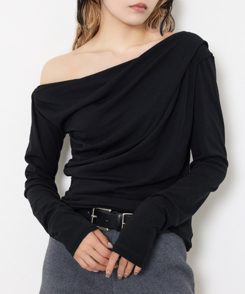 雑誌掲載styling オフショルダーカットトップス人気ダークグレータグ付未使用 雑誌掲載styling オフショルダーカットトップス人気ダークグレー