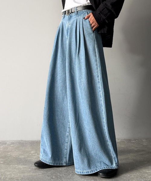 Classical Origin（クラシカルオリジン）の「3タックワイドデニムスラックス／Triple-Tuck Wide Denim Trousers（デニムパンツ・メンズ・ブラック/ライトブルー/ワンウォッシュ・LARGE/MEDIUM/SMALL）」の9枚目の写真
