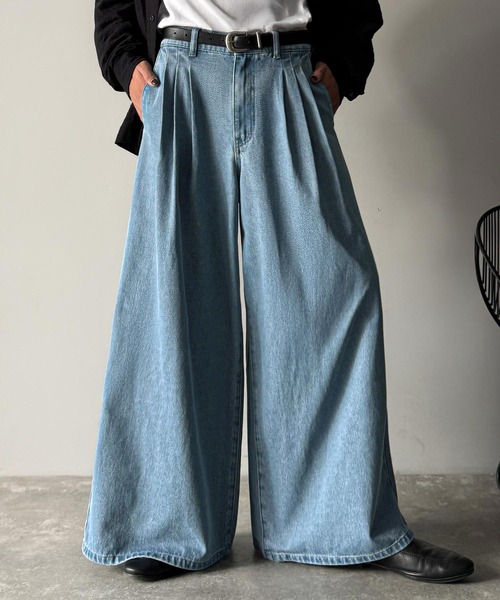 Classical Origin（クラシカルオリジン）の「3タックワイドデニムスラックス／Triple-Tuck Wide Denim Trousers（デニムパンツ・メンズ・ブラック/ライトブルー/ワンウォッシュ・LARGE/MEDIUM/SMALL）」の8枚目の写真
