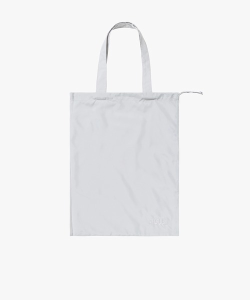 AIGLE（エーグル）の「GORE-TEX ゴアテックス 防水 透湿 防風 2レイヤーロングジャケット RP（マウンテンパーカー・レディース・ライトグレー/ライトブルー/ブラック・38/36/40）」の18枚目の写真