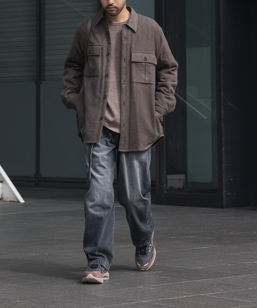 ATTACHMENT（アタッチメント）の「【 直営店・ZOZOTOWN限定 】11OZ デニム ベルテッド ワイドテーパードトラウザーズ / 11OZ DENIM BELTED WIDE TAPERD TROUSERS（デニムパンツ・メンズ・ブラック/ライトインディゴブルー・1/3/2）」の4枚目の写真